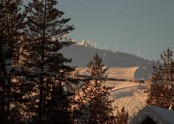 펜션 Pyhaen Kortepuolukka